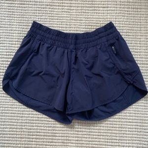 Lululemon tracker shorts